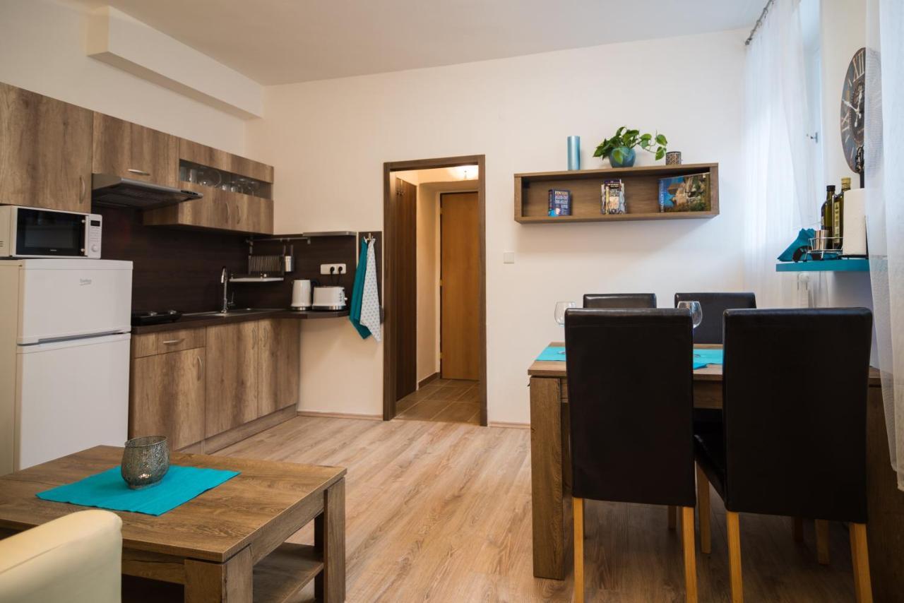 Nice Home To Stay At Prague Close To Castle With Terrace And Garden Eksteriør bilde