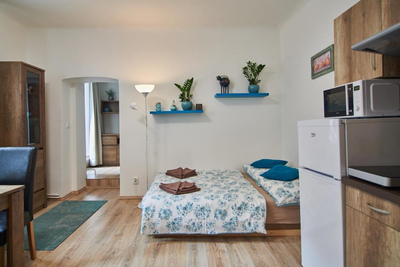 Nice Home To Stay At Prague Close To Castle With Terrace And Garden Eksteriør bilde