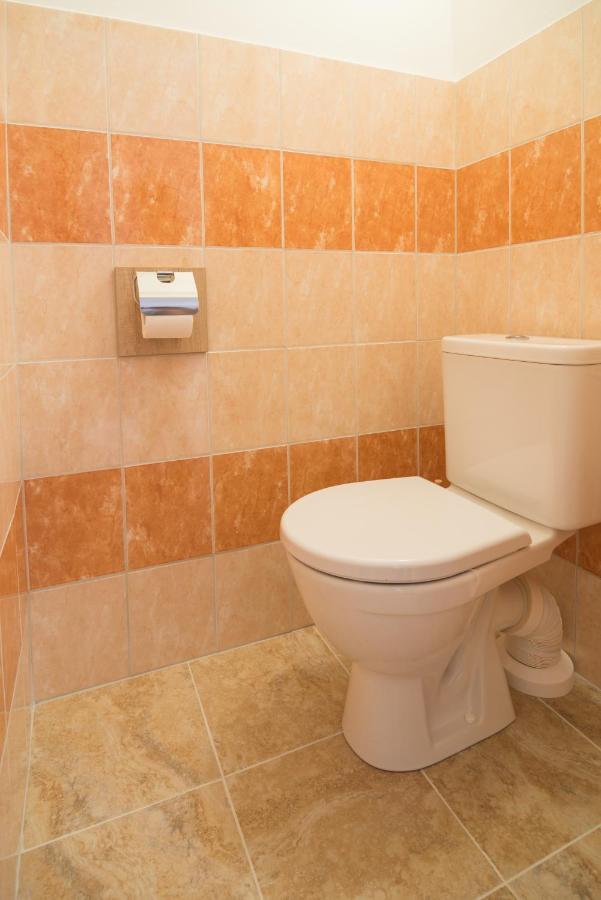 Nice Home To Stay At Prague Close To Castle With Terrace And Garden Eksteriør bilde